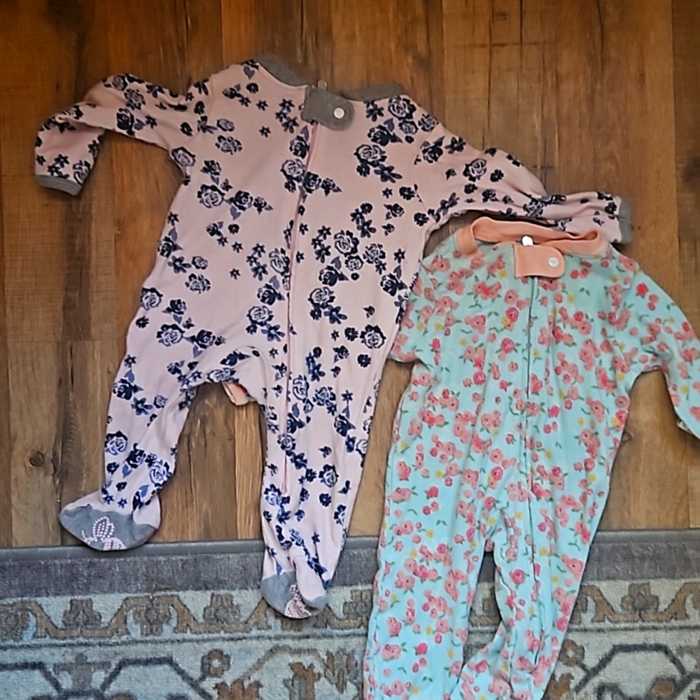 Newborn footie pajamas burts bees